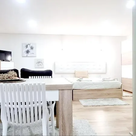 Imperial 1, 2 E 3 Apartment